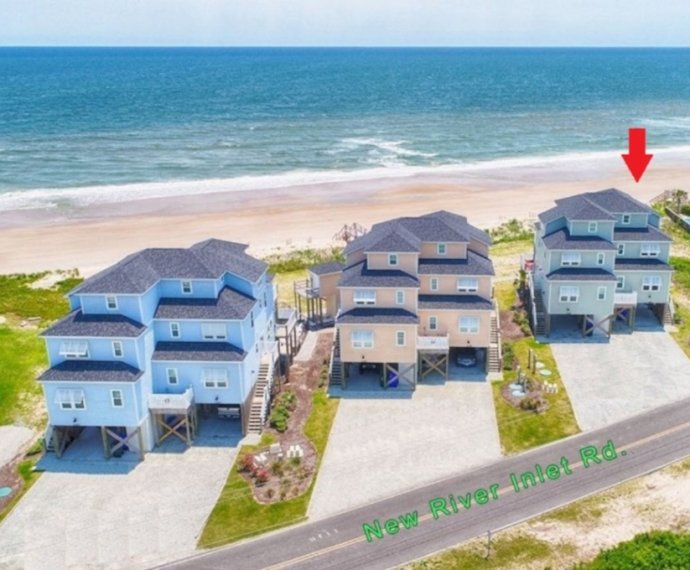 At Last - Stunning, Oceanfront, 5 BR, 4BA Private Hot Tub, Community Pool!!